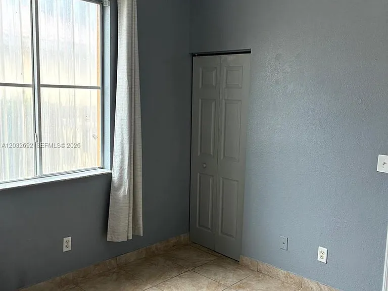 55 SW 14th Ter #55 — Photo 14