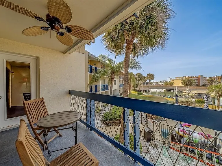 11650 Capri Cir S #105 — Photo 46