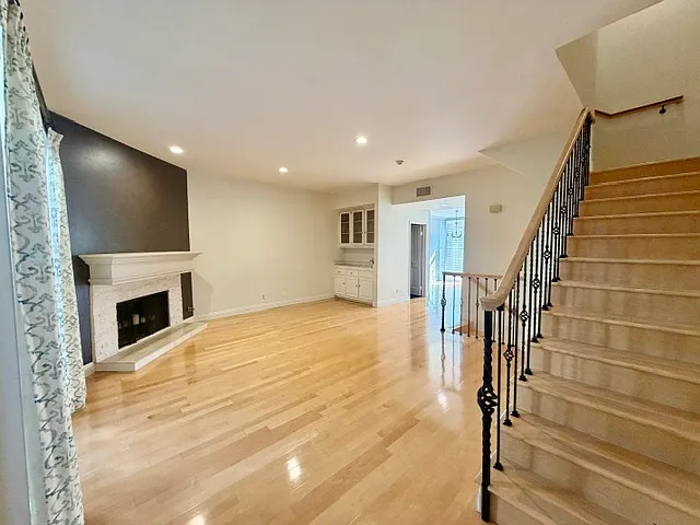 1242 Berkeley St #14 — Photo 5