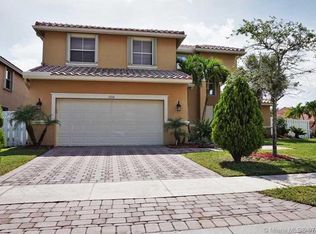 1523 SW 191st Ave, Pembroke Pines, FL 33029