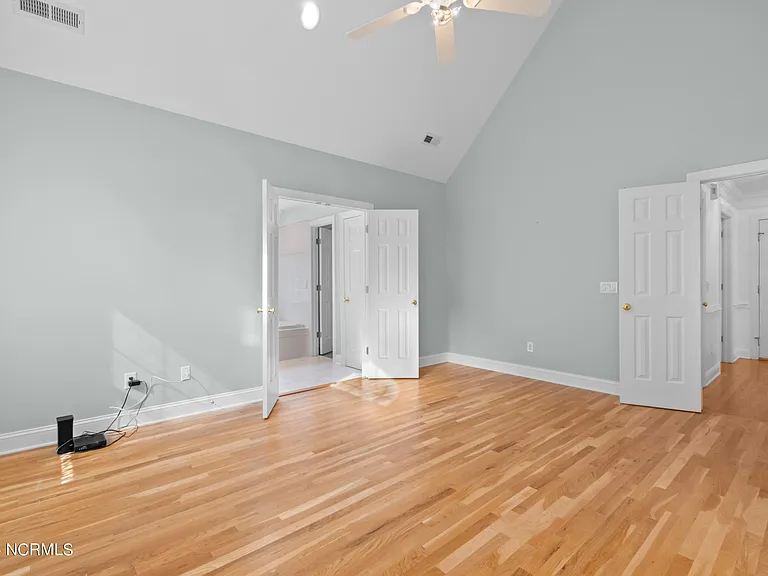 3567 Medinah Ave E — Photo 12