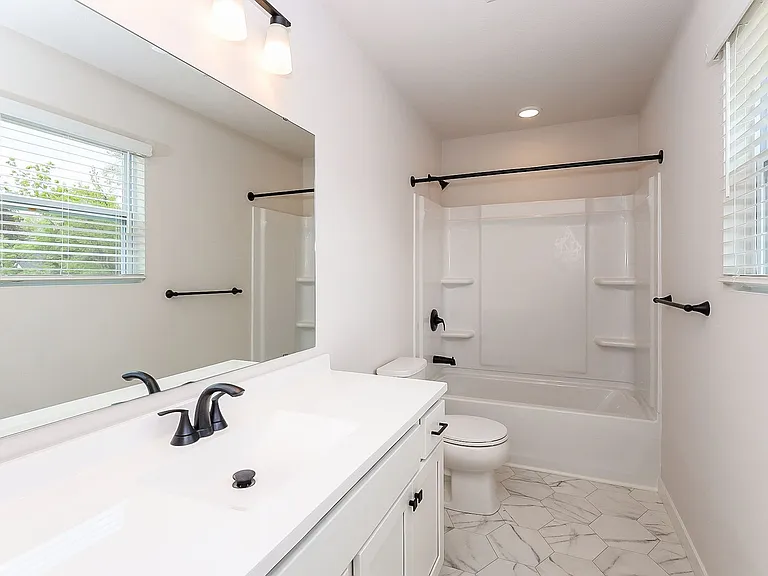356 N Sherman St — Photo 15