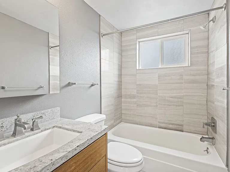 Pearl Apartments — Photo 12