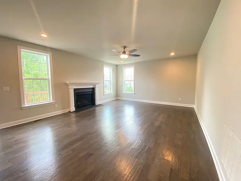 406 Gartrell Way — Photo 15