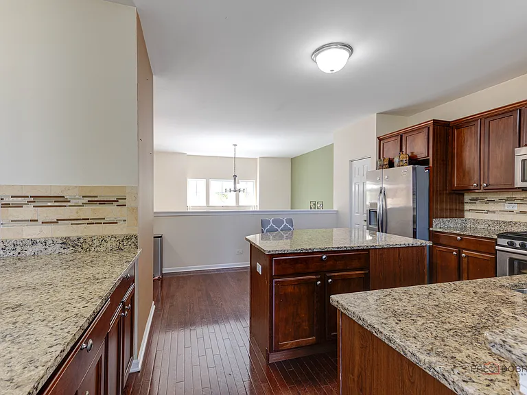 533 Plaza Pl #533 — Photo 23