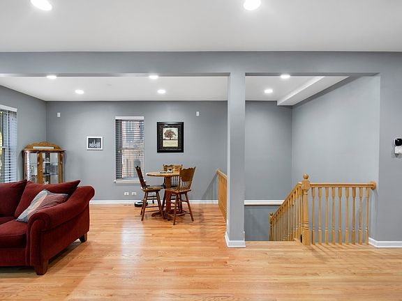 2nd image of 2434 N Linden Pl #1