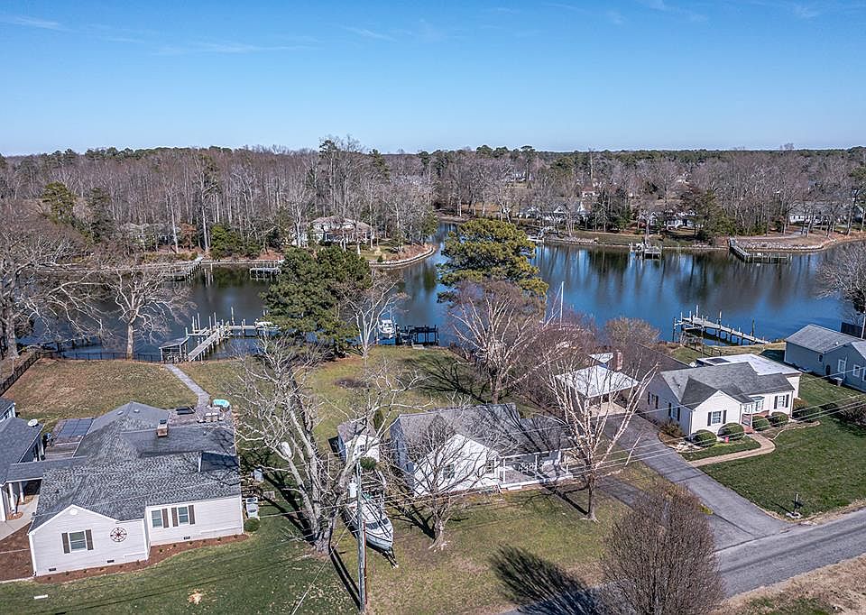 1st image of 129 Boat House Cv