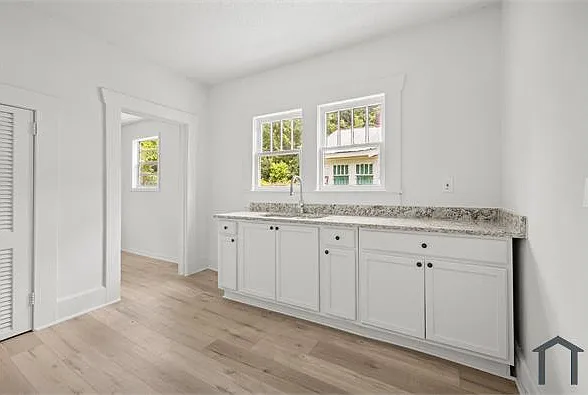 4813 Court S — Photo 13