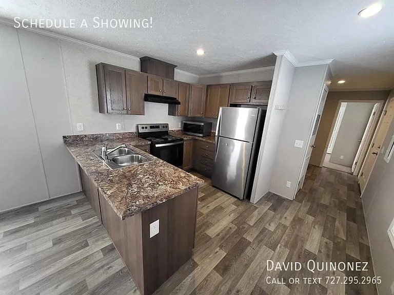 113 Eastwood Dr — Photo 1