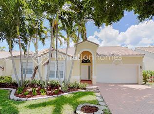 10162 Aspen Way, Palm Beach Gardens, FL 33410
