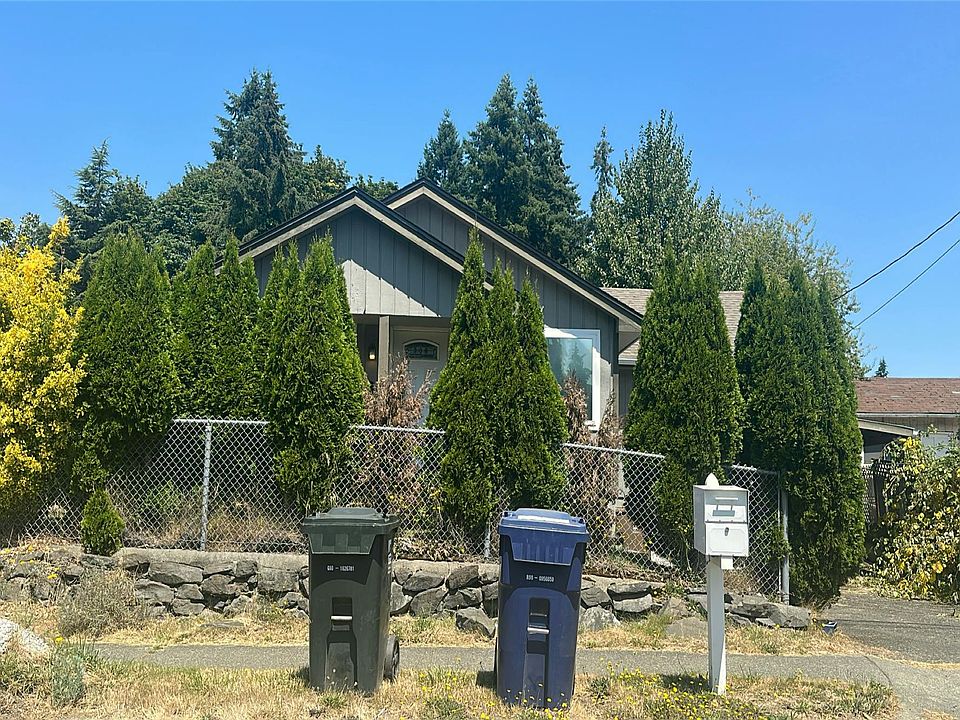 1st image of 701 S 96th St