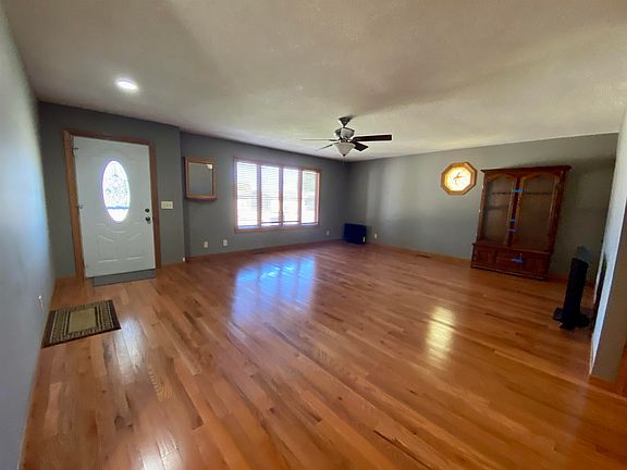 3rd image of 1509 Apache Ave