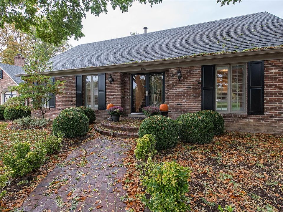 1st image of 488 Seeley Dr