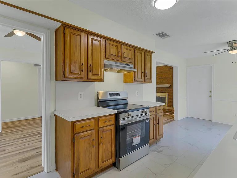 3133 Landover Dr — Photo 11
