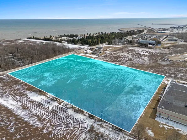 Lakeshore Dr #3, Kewaunee, WI 54216