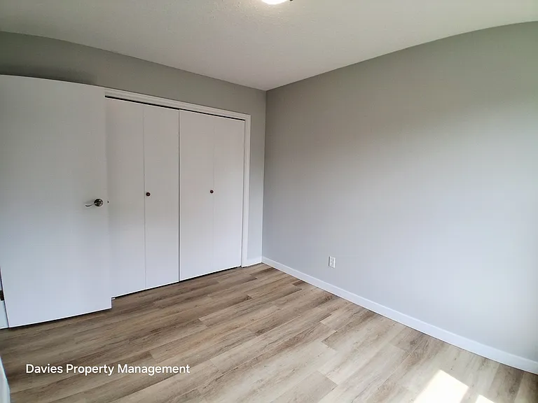 636 Saddleback Rd NW — Photo 16
