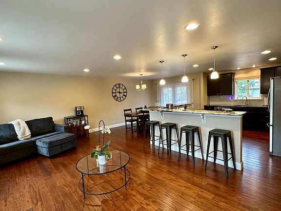 5th image of 6555 Dublin Cir