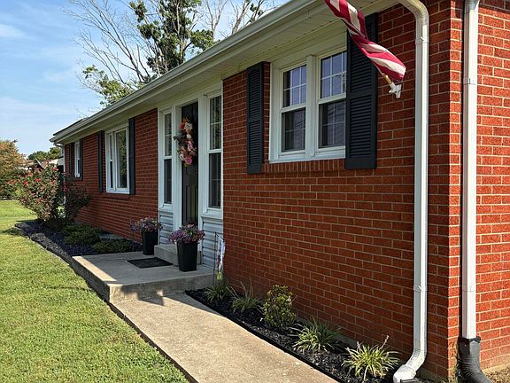 2nd image of 2574 Zoneton Rd
