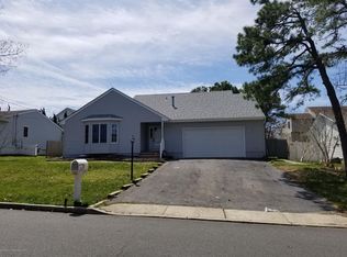 1175 Galley Ave, Manahawkin, NJ 08050