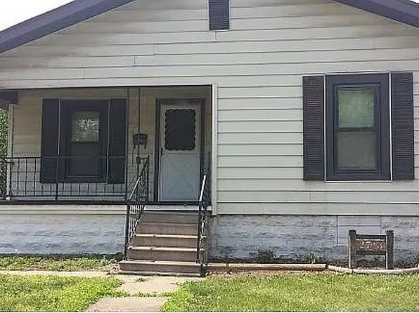 2713 Iowa St