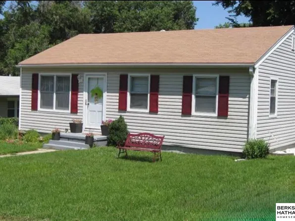 1030 Hartley St, Lincoln, NE 68521