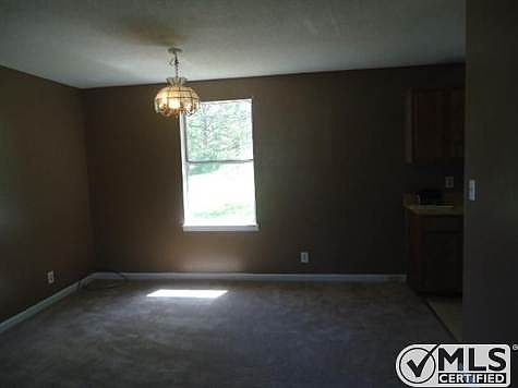 5th image of 371 Welchwood Dr