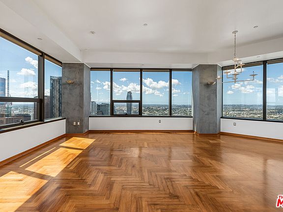 4th image of 1100 Wilshire Blvd APT 2911