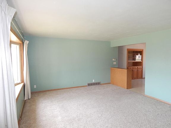 4th image of 1414 N 10th Ave