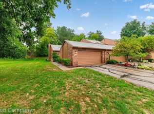 1902 Jenny Ln, Rochester, MI 48309