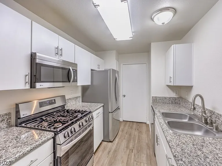 2200 S Fort Apache Rd #1087 — Photo 12