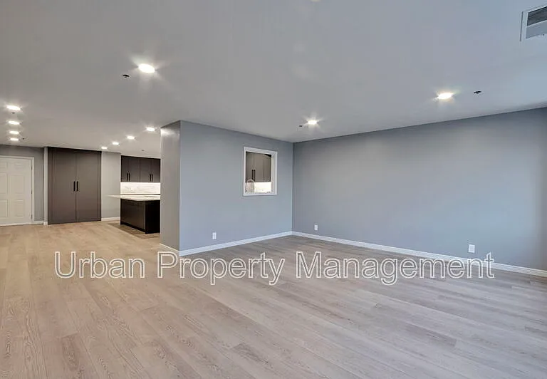 44 W Broadway #2405S — Photo 10