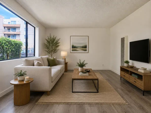 13418 Vanowen St #1, Van Nuys, CA 91405