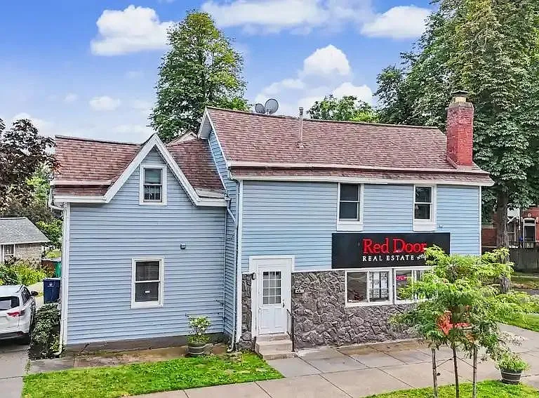 485 Porter Ave — Photo 1