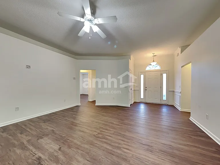 20 Carlisle Ln — Photo 6