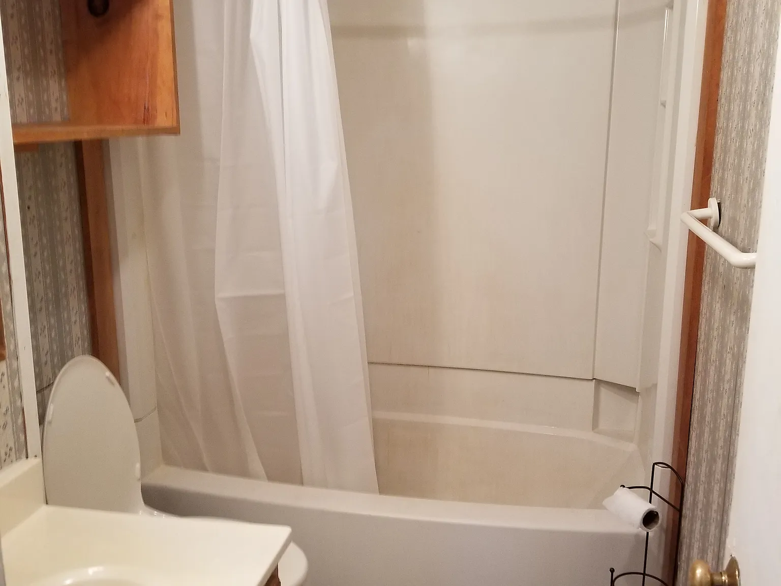 2 bed, 900 sqft, $1,900 — Photo 3