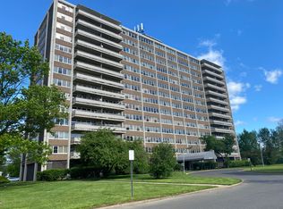 807 Barclay Towers #807, Cherry Hill, NJ 08034