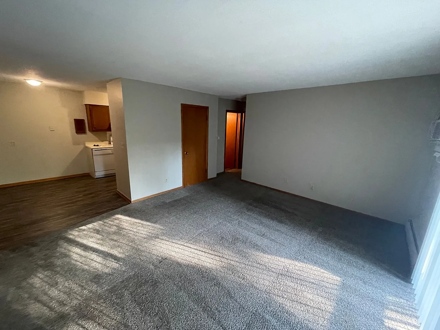 Tonawanda Apartments — Photo 4
