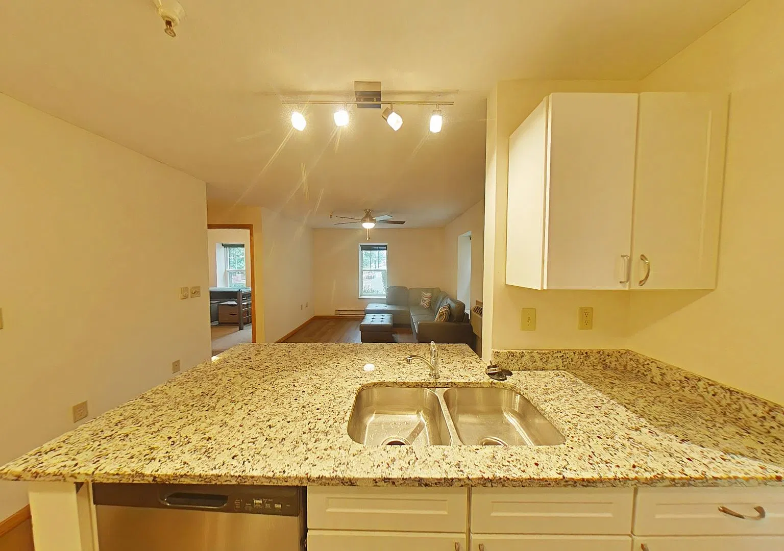 111 N Mills St — Photo 1