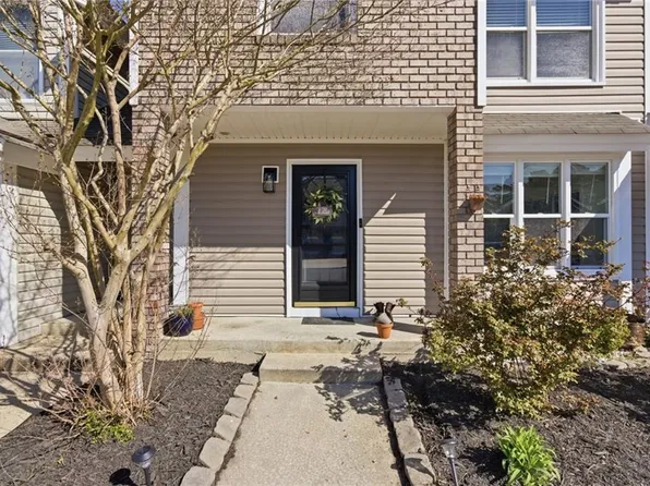 517 Long Pt, Chesapeake, VA 23322