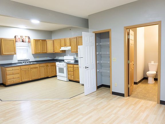 2nd image of 501 Marquette St APT 3