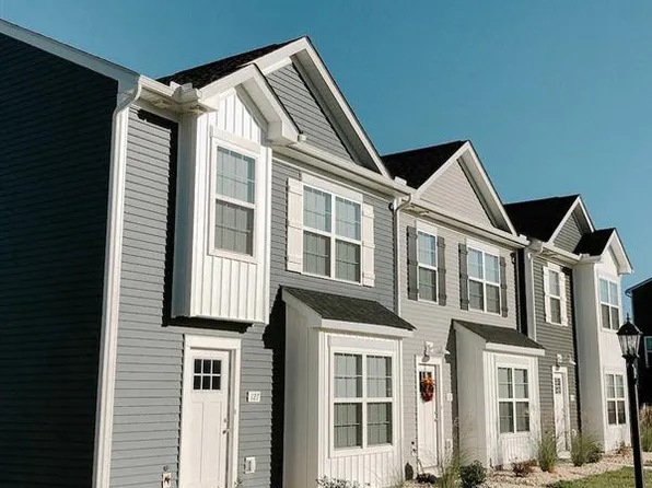 3623 Kortni Dr #40, Dover, PA 17315