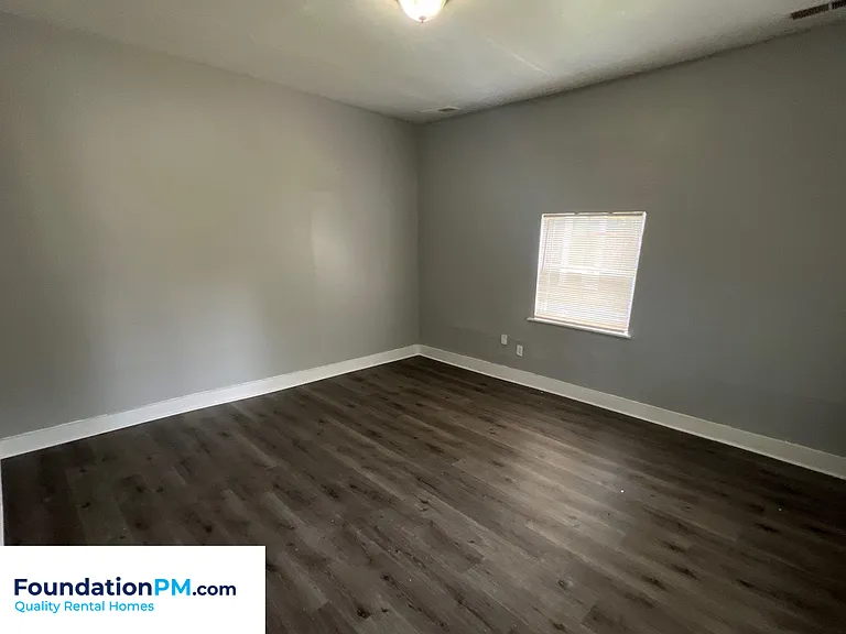 2632 Harvard Ave — Photo 6