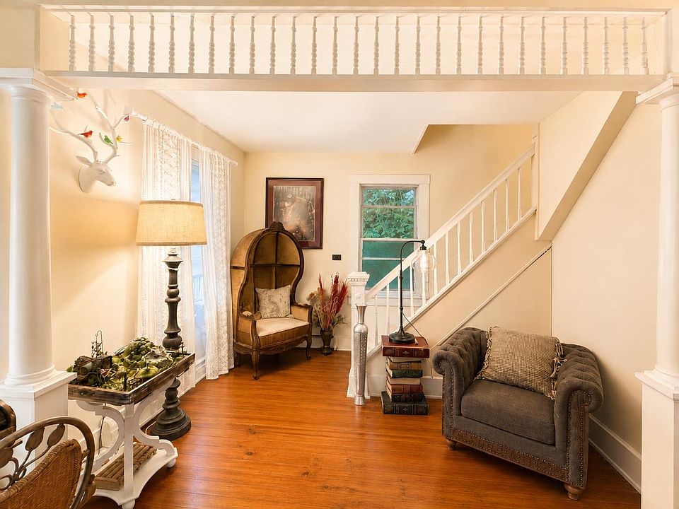 7th image of 311 Dover Road