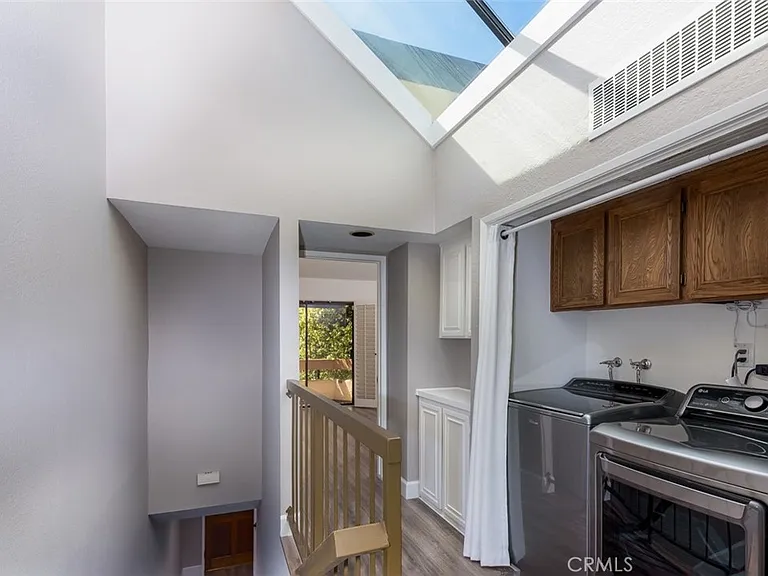 3333 Primera Ave #B — Photo 12
