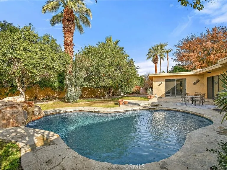 75270 Palm Shadow Dr — Photo 34