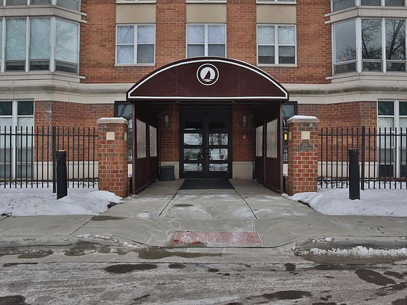2nd image of 250 E Harbortown Dr Unit 94908