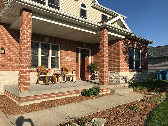 2nd image of 215 Highpoint Cir N