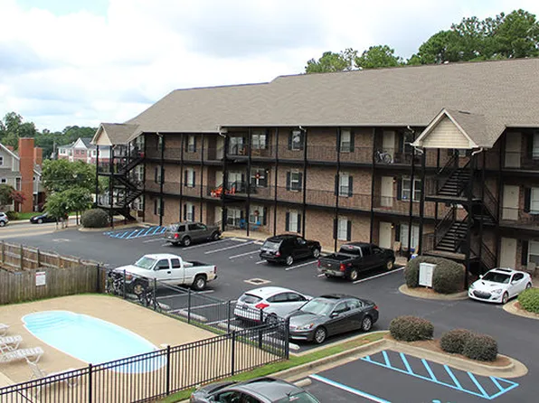 836 W Glenn Ave, Auburn, AL 36832