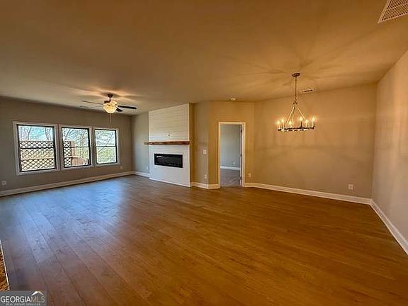 5th image of 113 Elder Ct