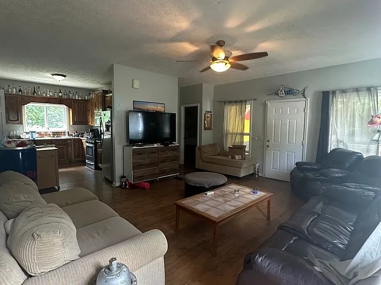 197 Marlin St — Photo 8